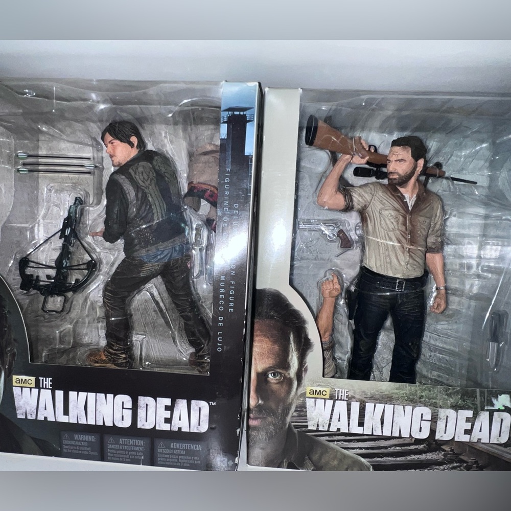 Rick Grimes and Darryl Dixon figures Mcfarllen
